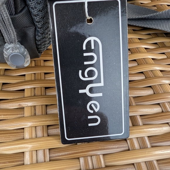 Engyen Pink Gray Fanny Waist Pack Crossbody Bag Water-Resistant Nylon NWT - Picture 11 of 12